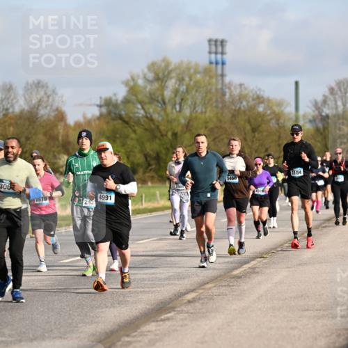 12.04.2026 - 45. Internationalen Wilhelmsburger Insellauf Dr. Thomas Lammeyer http://msf.ph/oto/9434446 12.04.2026 09:21:15 Laufen 306, 2579, 4991, 243, 2988, 5460, 4929, 3184 meine-sportfotos.de