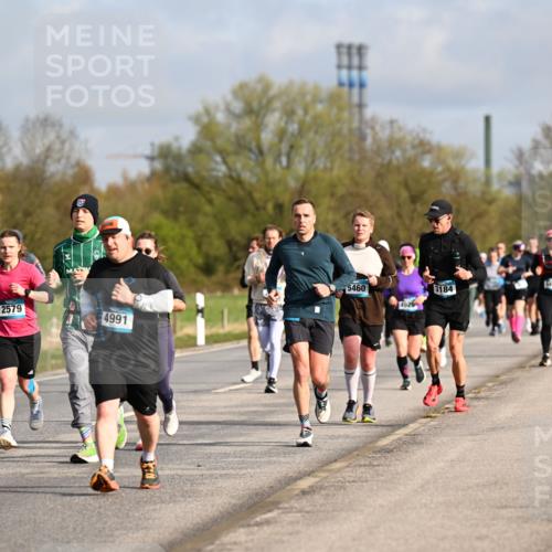 12.04.2026 - 45. Internationalen Wilhelmsburger Insellauf Dr. Thomas Lammeyer http://msf.ph/oto/9434447 12.04.2026 09:21:16 Laufen 3064, 2579, 4991, 5460, 4929, 3184 meine-sportfotos.de