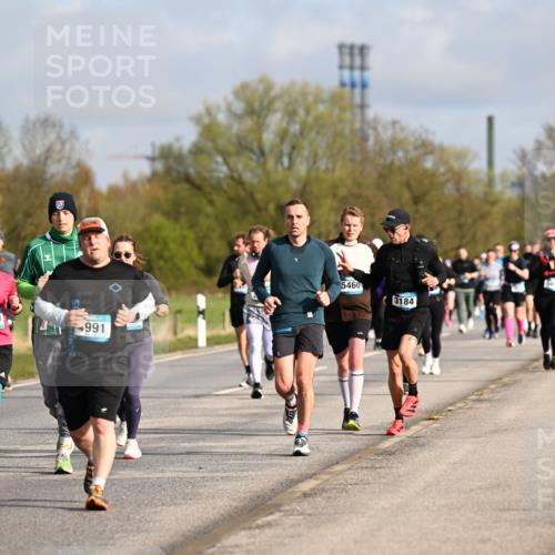 12.04.2026 - 45. Internationalen Wilhelmsburger Insellauf Dr. Thomas Lammeyer http://msf.ph/oto/9434450 12.04.2026 09:21:16 Laufen 064, 2579, 991, 5460, 3184 meine-sportfotos.de