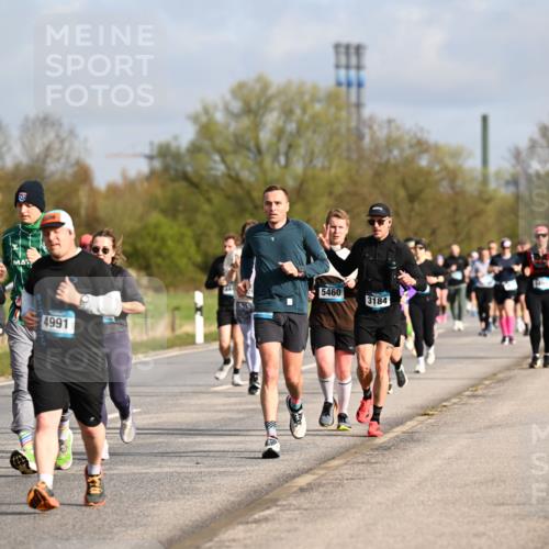12.04.2026 - 45. Internationalen Wilhelmsburger Insellauf Dr. Thomas Lammeyer http://msf.ph/oto/9434452 12.04.2026 09:21:16 Laufen 665, 2579, 4991, 5460, 3184 meine-sportfotos.de