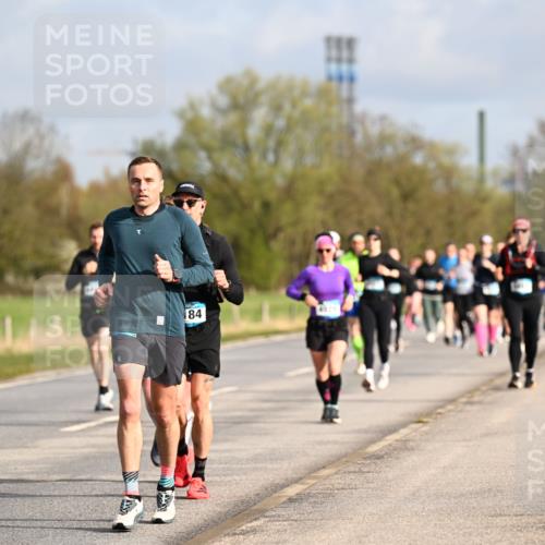12.04.2026 - 45. Internationalen Wilhelmsburger Insellauf Dr. Thomas Lammeyer http://msf.ph/oto/9434464 12.04.2026 09:21:18 Laufen 2004, 84 meine-sportfotos.de