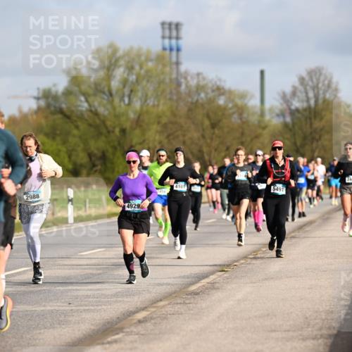 12.04.2026 - 45. Internationalen Wilhelmsburger Insellauf Dr. Thomas Lammeyer http://msf.ph/oto/9434467 12.04.2026 09:21:19 Laufen 2988, 4929, 143, 4101, 2440, 5491 meine-sportfotos.de