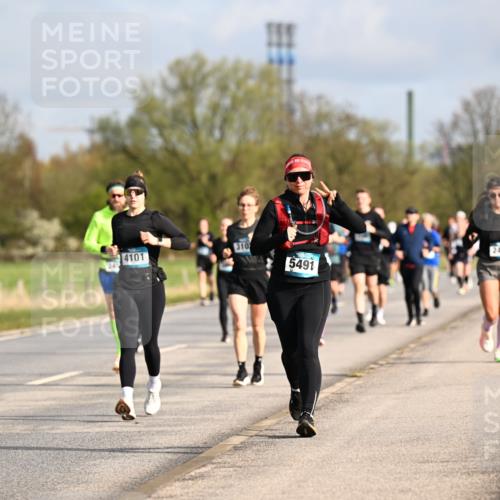 12.04.2026 - 45. Internationalen Wilhelmsburger Insellauf Dr. Thomas Lammeyer http://msf.ph/oto/9434491 12.04.2026 09:21:24 Laufen 4929, 4101, 310, 2449, 5491 meine-sportfotos.de