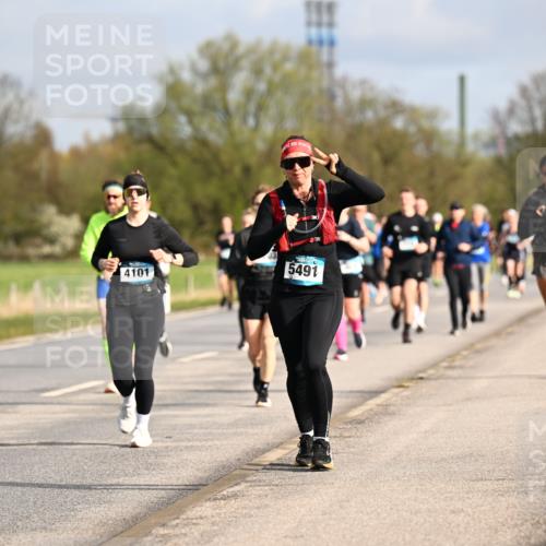 12.04.2026 - 45. Internationalen Wilhelmsburger Insellauf Dr. Thomas Lammeyer http://msf.ph/oto/9434495 12.04.2026 09:21:25 Laufen 4101, 5491 meine-sportfotos.de