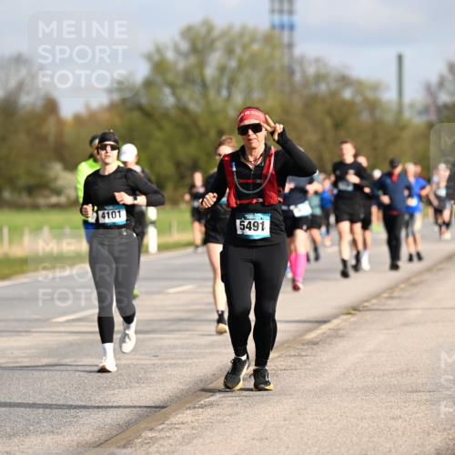 12.04.2026 - 45. Internationalen Wilhelmsburger Insellauf Dr. Thomas Lammeyer http://msf.ph/oto/9434497 12.04.2026 09:21:25 Laufen 4101, 5491 meine-sportfotos.de