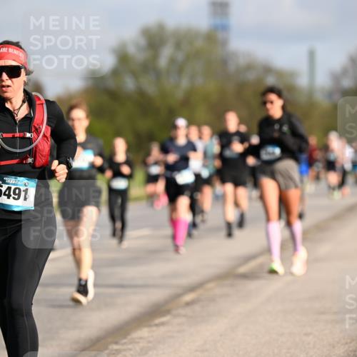 12.04.2026 - 45. Internationalen Wilhelmsburger Insellauf Dr. Thomas Lammeyer http://msf.ph/oto/9434509 12.04.2026 09:21:27 Laufen 01, 5491 meine-sportfotos.de