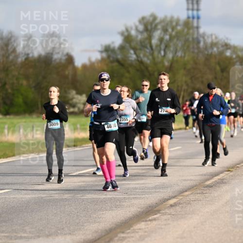 12.04.2026 - 45. Internationalen Wilhelmsburger Insellauf Dr. Thomas Lammeyer http://msf.ph/oto/9434522 12.04.2026 09:21:30 Laufen 103, 3009, 4630, 2355, 274 meine-sportfotos.de