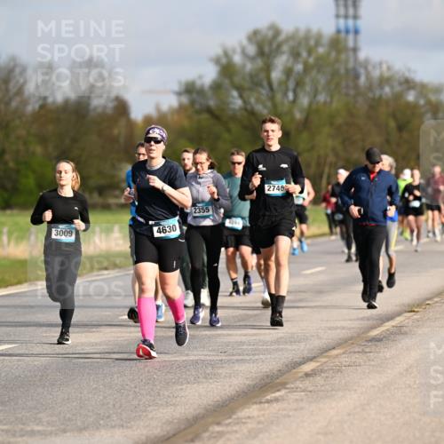 12.04.2026 - 45. Internationalen Wilhelmsburger Insellauf Dr. Thomas Lammeyer http://msf.ph/oto/9434526 12.04.2026 09:21:31 Laufen 8, 3009, 4630, 2355, 3394, 2746 meine-sportfotos.de