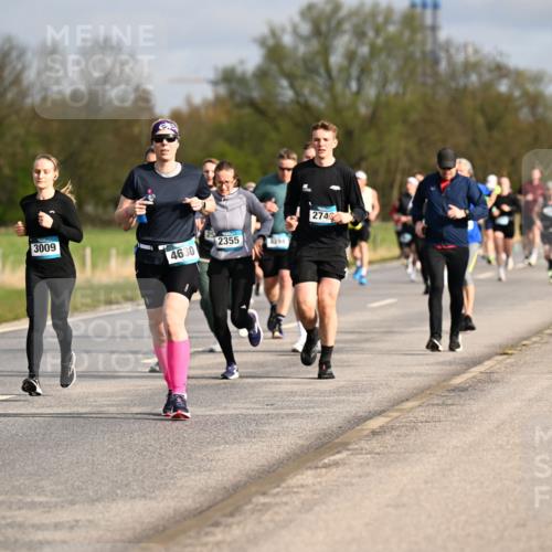 12.04.2026 - 45. Internationalen Wilhelmsburger Insellauf Dr. Thomas Lammeyer http://msf.ph/oto/9434528 12.04.2026 09:21:31 Laufen 3009, 4630, 2355, 2254, 274 meine-sportfotos.de
