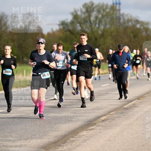 12.04.2026 - 45. Internationalen Wilhelmsburger Insellauf Dr. Thomas Lammeyer http://msf.ph/oto/9434530 12.04.2026 09:21:31 Laufen 3009, 4630, 2355, 2746 meine-sportfotos.de