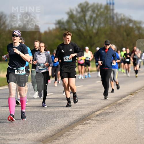 12.04.2026 - 45. Internationalen Wilhelmsburger Insellauf Dr. Thomas Lammeyer http://msf.ph/oto/9434537 12.04.2026 09:21:32 Laufen 2355, 3009, 4630, 274 meine-sportfotos.de