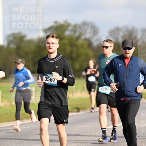 12.04.2026 - 45. Internationalen Wilhelmsburger Insellauf Dr. Thomas Lammeyer http://msf.ph/oto/9434565 12.04.2026 09:21:38 Laufen 2554, 3567, 4585, 4394 meine-sportfotos.de