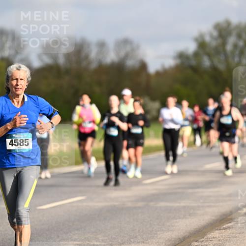 12.04.2026 - 45. Internationalen Wilhelmsburger Insellauf Dr. Thomas Lammeyer http://msf.ph/oto/9434574 12.04.2026 09:21:40 Laufen 4585 meine-sportfotos.de