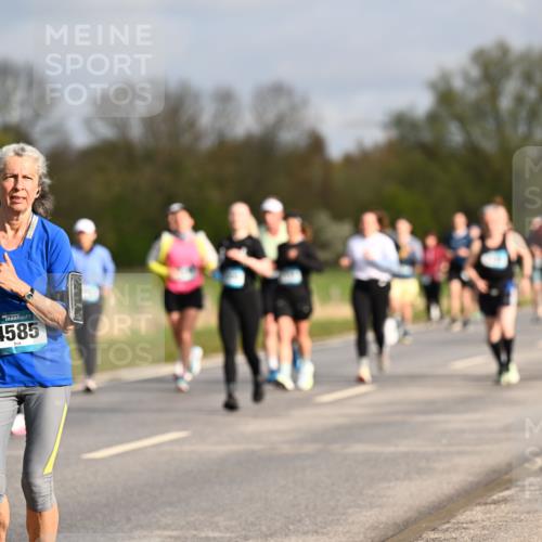 12.04.2026 - 45. Internationalen Wilhelmsburger Insellauf Dr. Thomas Lammeyer http://msf.ph/oto/9434575 12.04.2026 09:21:40 Laufen 4585 meine-sportfotos.de