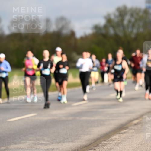 12.04.2026 - 45. Internationalen Wilhelmsburger Insellauf Dr. Thomas Lammeyer http://msf.ph/oto/9434577 12.04.2026 09:21:40 Laufen 4585 meine-sportfotos.de