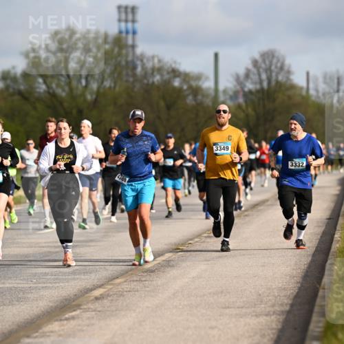 12.04.2026 - 45. Internationalen Wilhelmsburger Insellauf Dr. Thomas Lammeyer http://msf.ph/oto/9434589 12.04.2026 09:21:43 Laufen 40, 4338, 4197, 4389, 3349, 3332 meine-sportfotos.de
