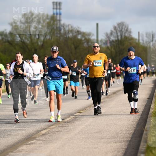 12.04.2026 - 45. Internationalen Wilhelmsburger Insellauf Dr. Thomas Lammeyer http://msf.ph/oto/9434591 12.04.2026 09:21:43 Laufen 58, 4197, 4389, 3349, 3332 meine-sportfotos.de