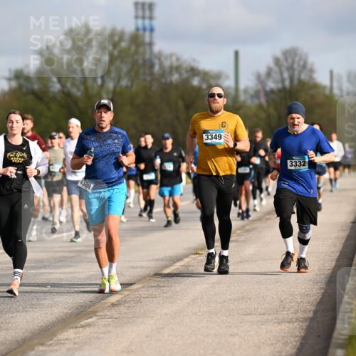 12.04.2026 - 45. Internationalen Wilhelmsburger Insellauf Dr. Thomas Lammeyer http://msf.ph/oto/9434599 12.04.2026 09:21:44 Laufen 4197, 4389, 3349, 3332 meine-sportfotos.de