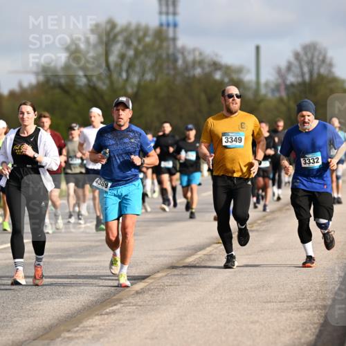 12.04.2026 - 45. Internationalen Wilhelmsburger Insellauf Dr. Thomas Lammeyer http://msf.ph/oto/9434601 12.04.2026 09:21:45 Laufen 4389, 4197, 3349, 3332 meine-sportfotos.de