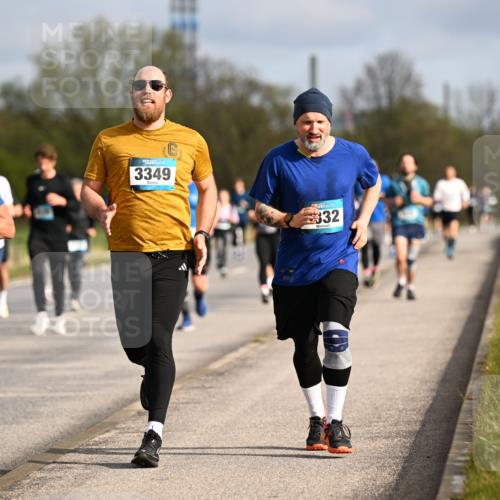 12.04.2026 - 45. Internationalen Wilhelmsburger Insellauf Dr. Thomas Lammeyer http://msf.ph/oto/9434612 12.04.2026 09:21:47 Laufen 4389, 3349, 32 meine-sportfotos.de