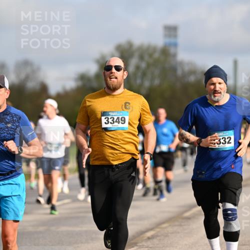 12.04.2026 - 45. Internationalen Wilhelmsburger Insellauf Dr. Thomas Lammeyer http://msf.ph/oto/9434615 12.04.2026 09:21:48 Laufen 4389, 3349, 332 meine-sportfotos.de