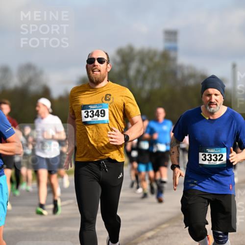 12.04.2026 - 45. Internationalen Wilhelmsburger Insellauf Dr. Thomas Lammeyer http://msf.ph/oto/9434617 12.04.2026 09:21:48 Laufen 4389, 3349, 1, 3332 meine-sportfotos.de