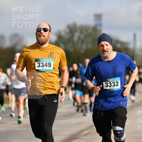 12.04.2026 - 45. Internationalen Wilhelmsburger Insellauf Dr. Thomas Lammeyer http://msf.ph/oto/9434620 12.04.2026 09:21:48 Laufen 3349, 3332 meine-sportfotos.de