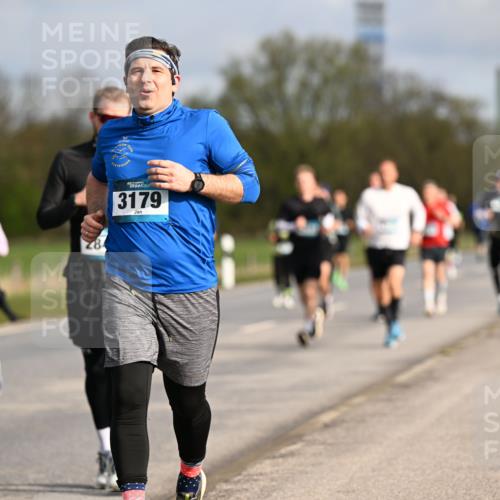 12.04.2026 - 45. Internationalen Wilhelmsburger Insellauf Dr. Thomas Lammeyer http://msf.ph/oto/9434679 12.04.2026 09:21:59 Laufen 3179 meine-sportfotos.de