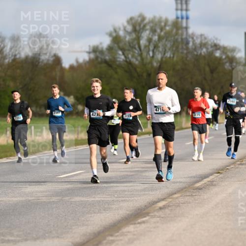 12.04.2026 - 45. Internationalen Wilhelmsburger Insellauf Dr. Thomas Lammeyer http://msf.ph/oto/9434691 12.04.2026 09:22:01 Laufen 2393, 2392, 471, 3723, 4716, 3175, 2598 meine-sportfotos.de