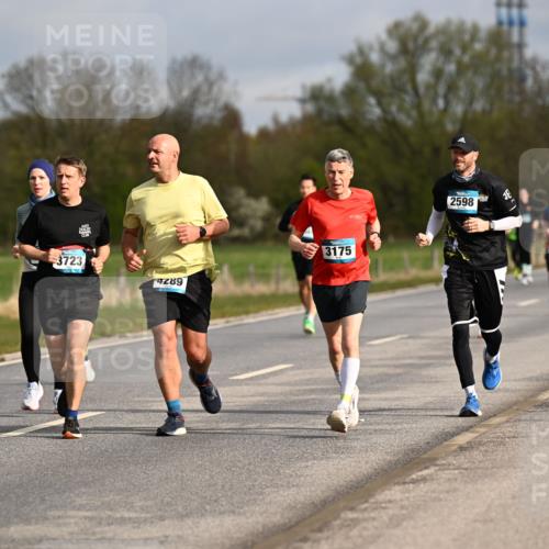 12.04.2026 - 45. Internationalen Wilhelmsburger Insellauf Dr. Thomas Lammeyer http://msf.ph/oto/9434723 12.04.2026 09:22:07 Laufen 3723, 4289, 3175, 2598 meine-sportfotos.de