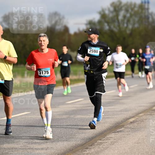 12.04.2026 - 45. Internationalen Wilhelmsburger Insellauf Dr. Thomas Lammeyer http://msf.ph/oto/9434734 12.04.2026 09:22:09 Laufen 4577, 3175, 2598 meine-sportfotos.de