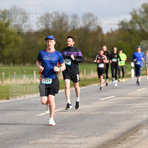 12.04.2026 - 45. Internationalen Wilhelmsburger Insellauf Dr. Thomas Lammeyer http://msf.ph/oto/9434771 12.04.2026 09:22:18 Laufen 2821, 2162 meine-sportfotos.de