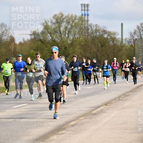 12.04.2026 - 45. Internationalen Wilhelmsburger Insellauf Dr. Thomas Lammeyer http://msf.ph/oto/9434787 12.04.2026 09:22:21 Laufen 3754, 3753, 3130, 2950, 3725, 5512, 2553, 4339 meine-sportfotos.de