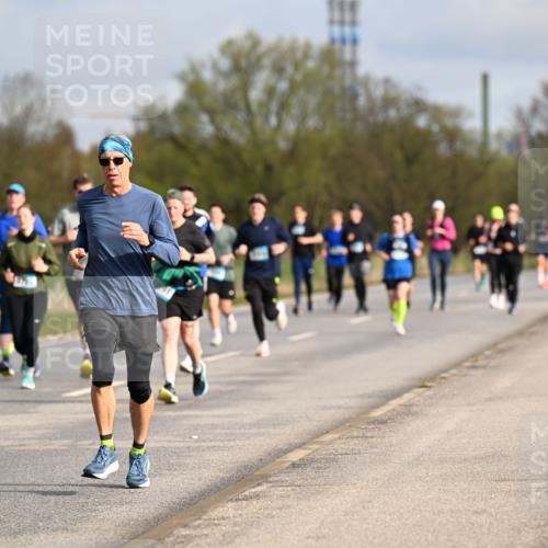 12.04.2026 - 45. Internationalen Wilhelmsburger Insellauf Dr. Thomas Lammeyer http://msf.ph/oto/9434797 12.04.2026 09:22:23 Laufen  meine-sportfotos.de