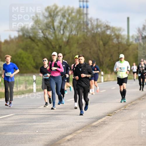 12.04.2026 - 45. Internationalen Wilhelmsburger Insellauf Dr. Thomas Lammeyer http://msf.ph/oto/9434816 12.04.2026 09:22:32 Laufen 4339, 3150, 4675, 2900 meine-sportfotos.de