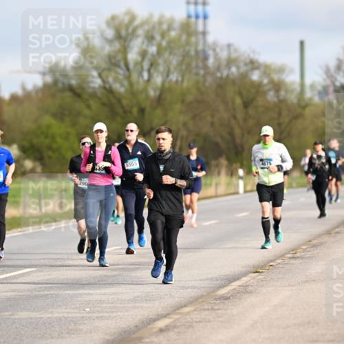 12.04.2026 - 45. Internationalen Wilhelmsburger Insellauf Dr. Thomas Lammeyer http://msf.ph/oto/9434824 12.04.2026 09:22:34 Laufen 3150, 290, 535, 5553, 4675 meine-sportfotos.de