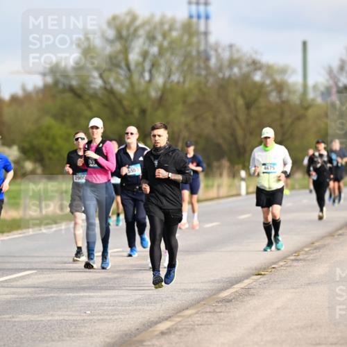 12.04.2026 - 45. Internationalen Wilhelmsburger Insellauf Dr. Thomas Lammeyer http://msf.ph/oto/9434825 12.04.2026 09:22:34 Laufen 533, 8, 5553, 3150, 2900, 4675 meine-sportfotos.de