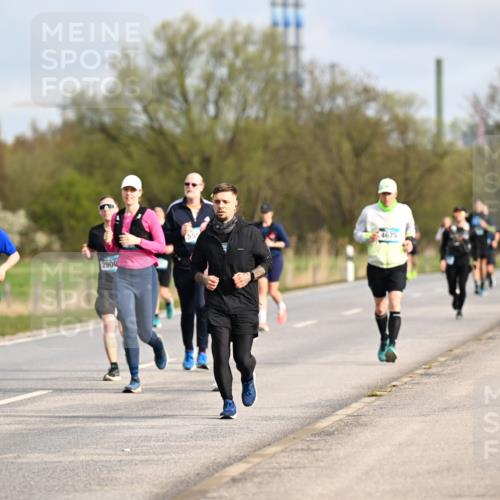 12.04.2026 - 45. Internationalen Wilhelmsburger Insellauf Dr. Thomas Lammeyer http://msf.ph/oto/9434826 12.04.2026 09:22:34 Laufen 4675, 2900, 3150 meine-sportfotos.de