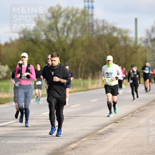 12.04.2026 - 45. Internationalen Wilhelmsburger Insellauf Dr. Thomas Lammeyer http://msf.ph/oto/9434833 12.04.2026 09:22:35 Laufen 3150, 4675 meine-sportfotos.de
