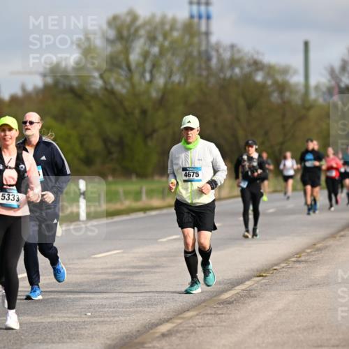 12.04.2026 - 45. Internationalen Wilhelmsburger Insellauf Dr. Thomas Lammeyer http://msf.ph/oto/9434851 12.04.2026 09:22:38 Laufen 5333, 4675 meine-sportfotos.de