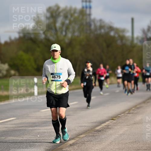 12.04.2026 - 45. Internationalen Wilhelmsburger Insellauf Dr. Thomas Lammeyer http://msf.ph/oto/9434865 12.04.2026 09:22:40 Laufen 4675 meine-sportfotos.de