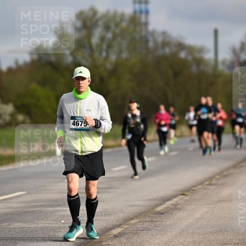 12.04.2026 - 45. Internationalen Wilhelmsburger Insellauf Dr. Thomas Lammeyer http://msf.ph/oto/9434866 12.04.2026 09:22:40 Laufen 4675 meine-sportfotos.de
