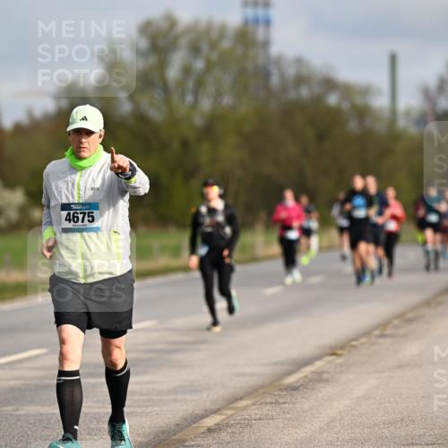 12.04.2026 - 45. Internationalen Wilhelmsburger Insellauf Dr. Thomas Lammeyer http://msf.ph/oto/9434869 12.04.2026 09:22:41 Laufen 4675 meine-sportfotos.de