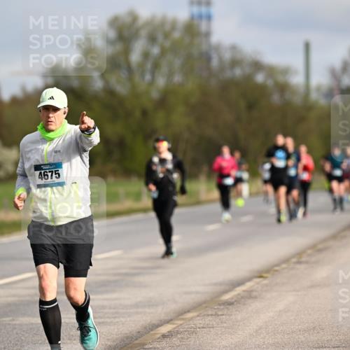12.04.2026 - 45. Internationalen Wilhelmsburger Insellauf Dr. Thomas Lammeyer http://msf.ph/oto/9434870 12.04.2026 09:22:41 Laufen 4675 meine-sportfotos.de