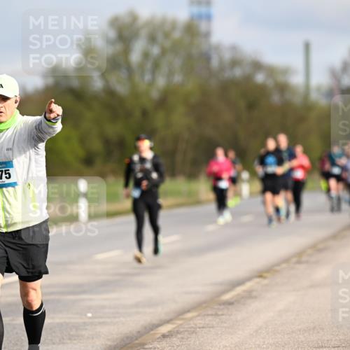 12.04.2026 - 45. Internationalen Wilhelmsburger Insellauf Dr. Thomas Lammeyer http://msf.ph/oto/9434874 12.04.2026 09:22:42 Laufen 602, 4675 meine-sportfotos.de
