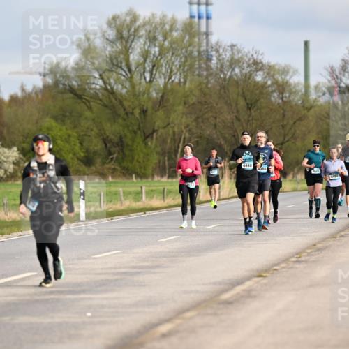 12.04.2026 - 45. Internationalen Wilhelmsburger Insellauf Dr. Thomas Lammeyer http://msf.ph/oto/9434889 12.04.2026 09:22:44 Laufen 4448, 3825, 4499, 4500, 23685 meine-sportfotos.de