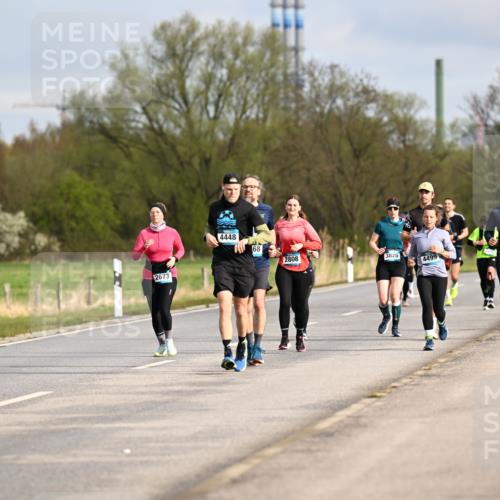12.04.2026 - 45. Internationalen Wilhelmsburger Insellauf Dr. Thomas Lammeyer http://msf.ph/oto/9434918 12.04.2026 09:22:49 Laufen 2673, 4448, 68, 2808, 3825, 4499, 4500, 5544 meine-sportfotos.de