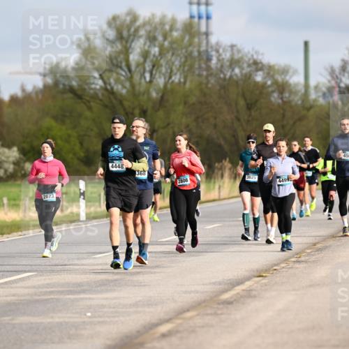 12.04.2026 - 45. Internationalen Wilhelmsburger Insellauf Dr. Thomas Lammeyer http://msf.ph/oto/9434925 12.04.2026 09:22:51 Laufen 2673, 4448, 368, 361, 2808, 3825, 4499, 4500, 5544 meine-sportfotos.de