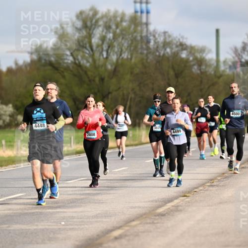 12.04.2026 - 45. Internationalen Wilhelmsburger Insellauf Dr. Thomas Lammeyer http://msf.ph/oto/9434930 12.04.2026 09:22:53 Laufen 2673, 4448, 3825, 2808, 4499, 2915, 4500, 5544 meine-sportfotos.de