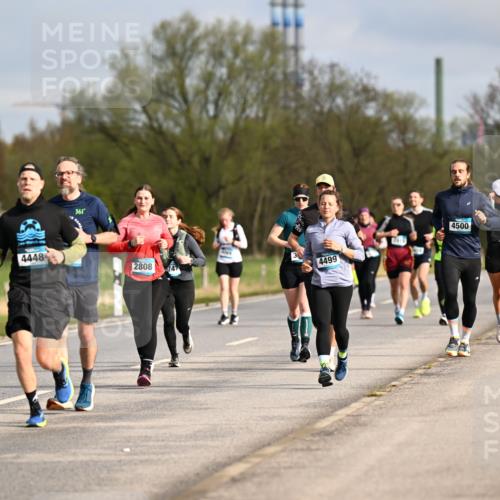 12.04.2026 - 45. Internationalen Wilhelmsburger Insellauf Dr. Thomas Lammeyer http://msf.ph/oto/9434934 12.04.2026 09:22:54 Laufen 4448, 361, 2808, 747, 4499, 4500, 5544 meine-sportfotos.de